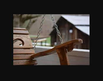 فندق Country Road House Clendenin المظهر الخارجي الصورة